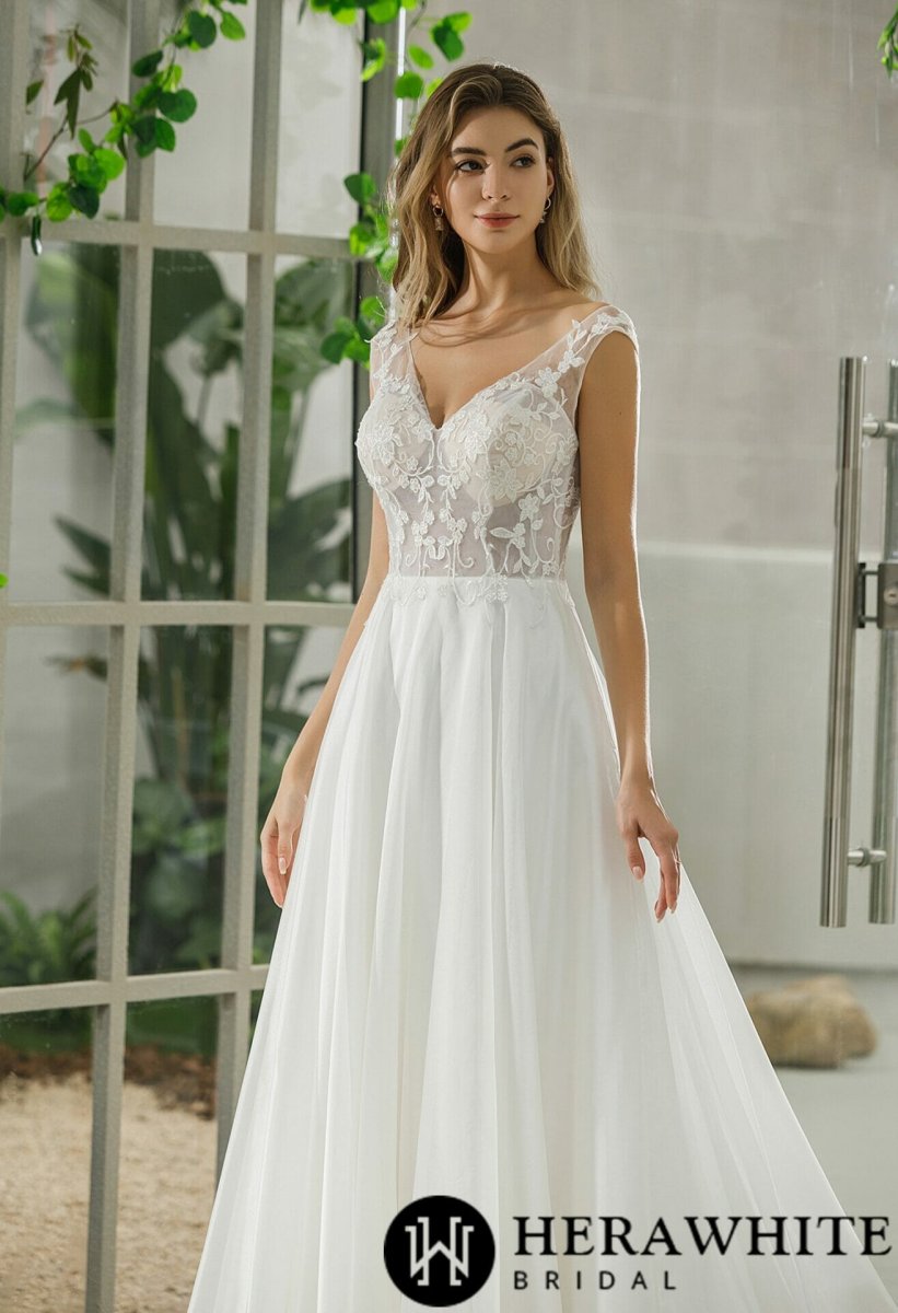 Robe de mariée sans manches en organza et dentelle à effet d’illusion – Image 4