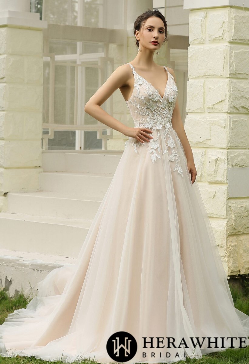 Robe de bal princesse avec dentelle florale et paillettes – Image 9