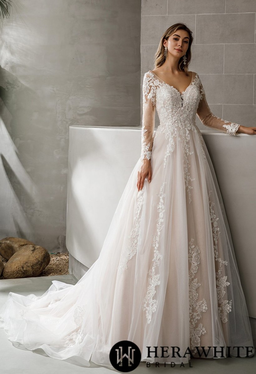 Robe de mariée princesse col en V et manches longues dentelle florale – Image 8