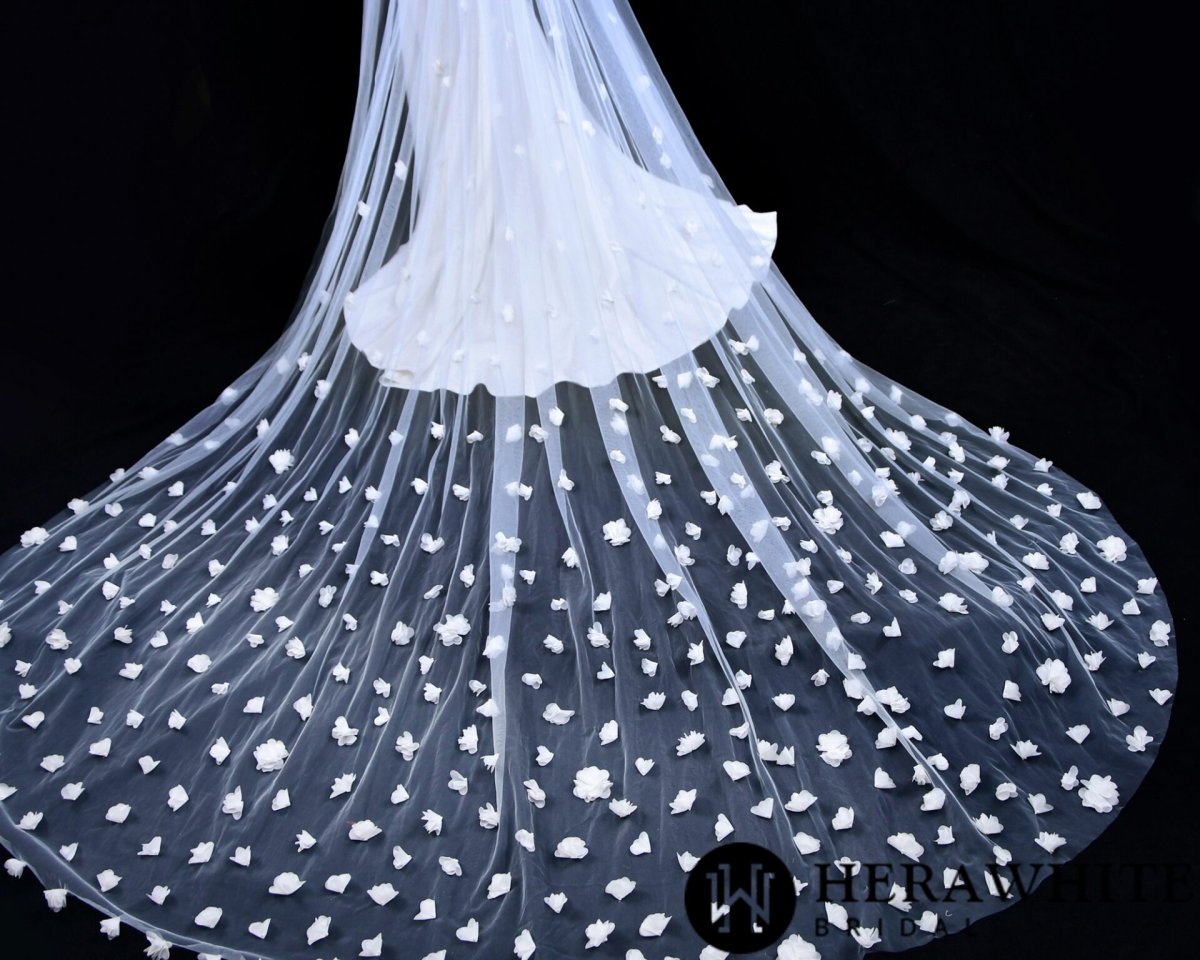 Voile de Mariée Longue à Fleurs – Image 5