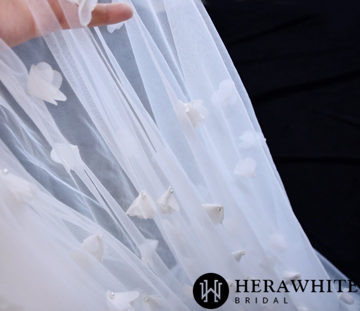 Voile de Mariée Longue à Fleurs – Image 6