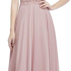 Robe De Mariée A Dentelle Florale Elégante Avec Perles