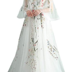 Robe de mariée fourreau en crêpe à manches 3/4 et dentelle