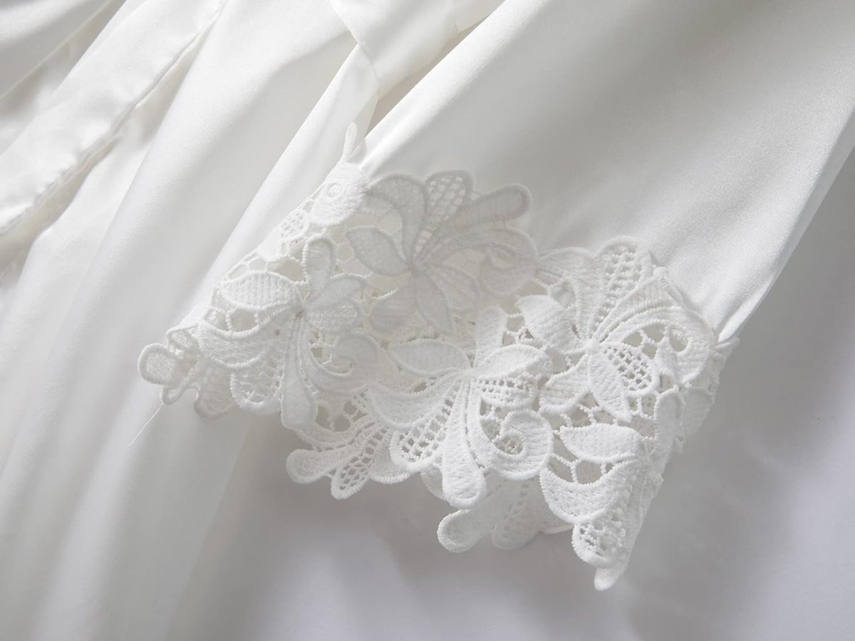Robe De Mariée Drapée Croisée Et Brodée – Image 6