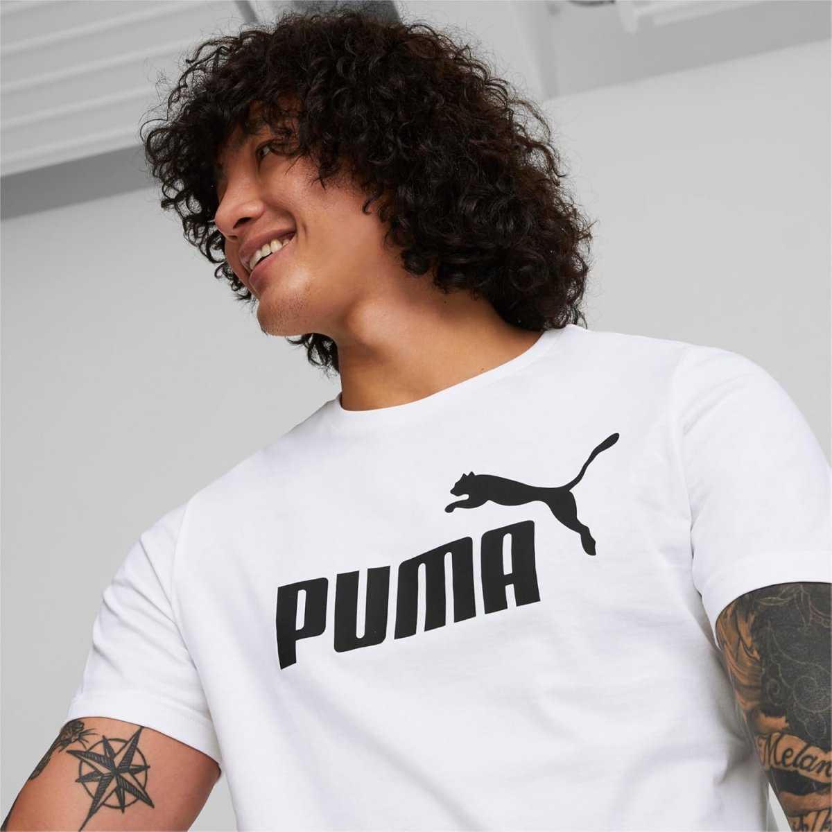 Chemise T-shirt Ess Logo de Puma pour femme – Image 7