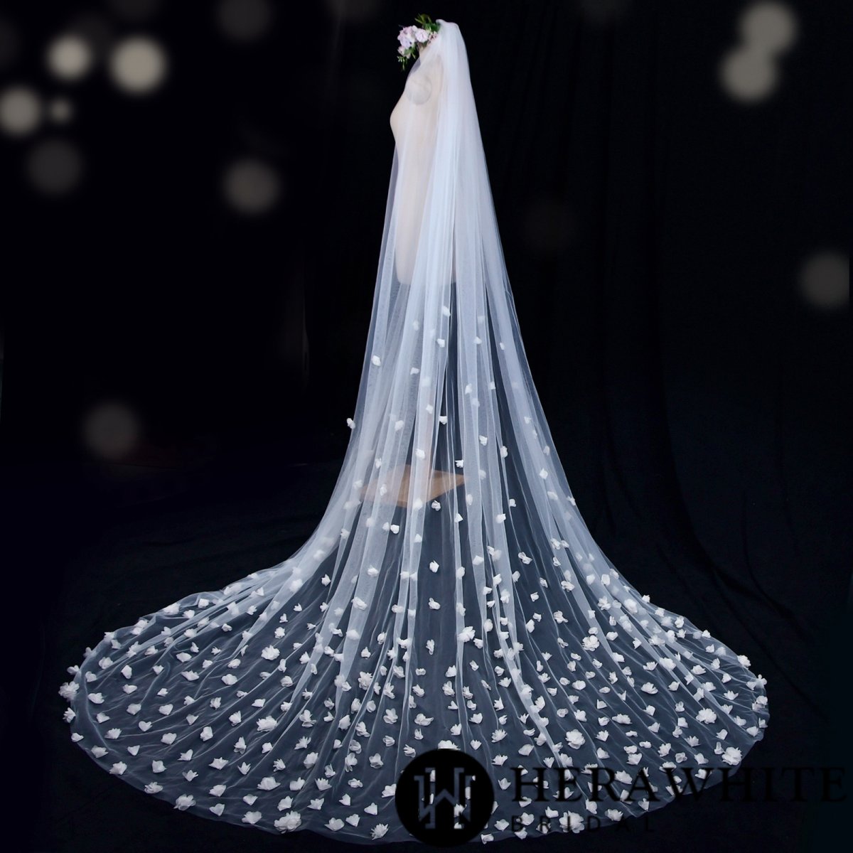 Voile de Mariée Longue à Fleurs – Image 3