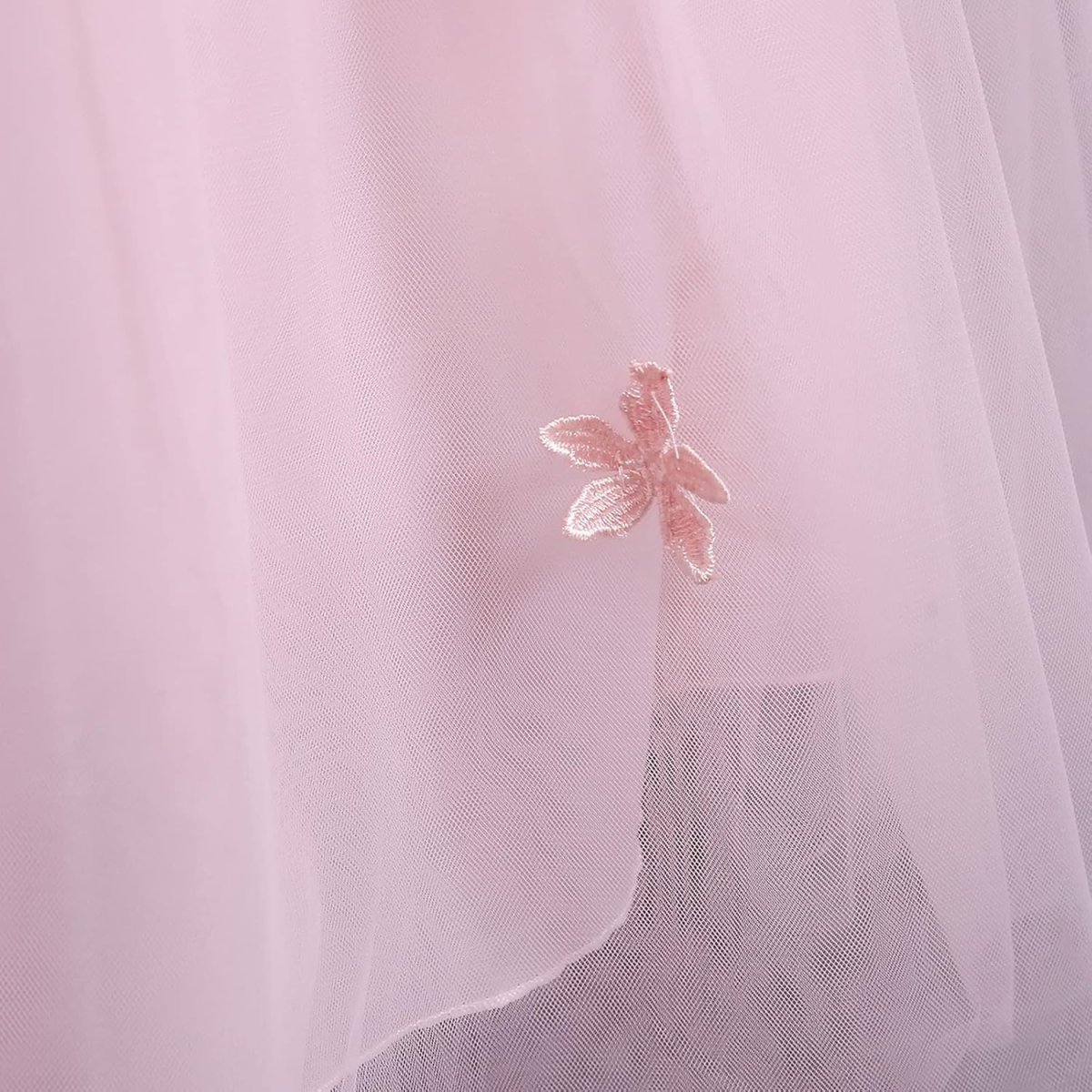 Robe de bal princesse avec dentelle florale et paillettes – Image 7