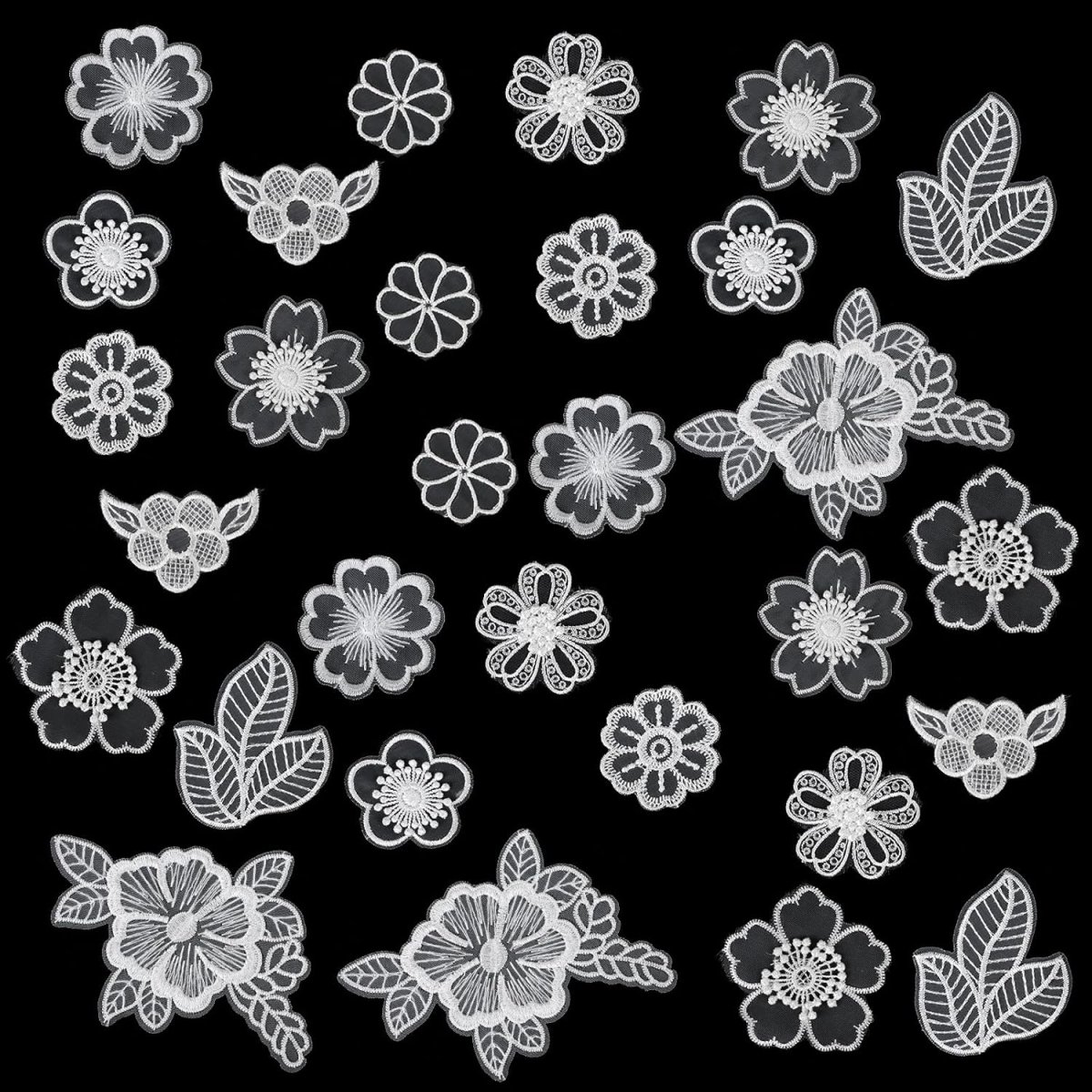 Robe de mariée princesse col en V et manches longues dentelle florale