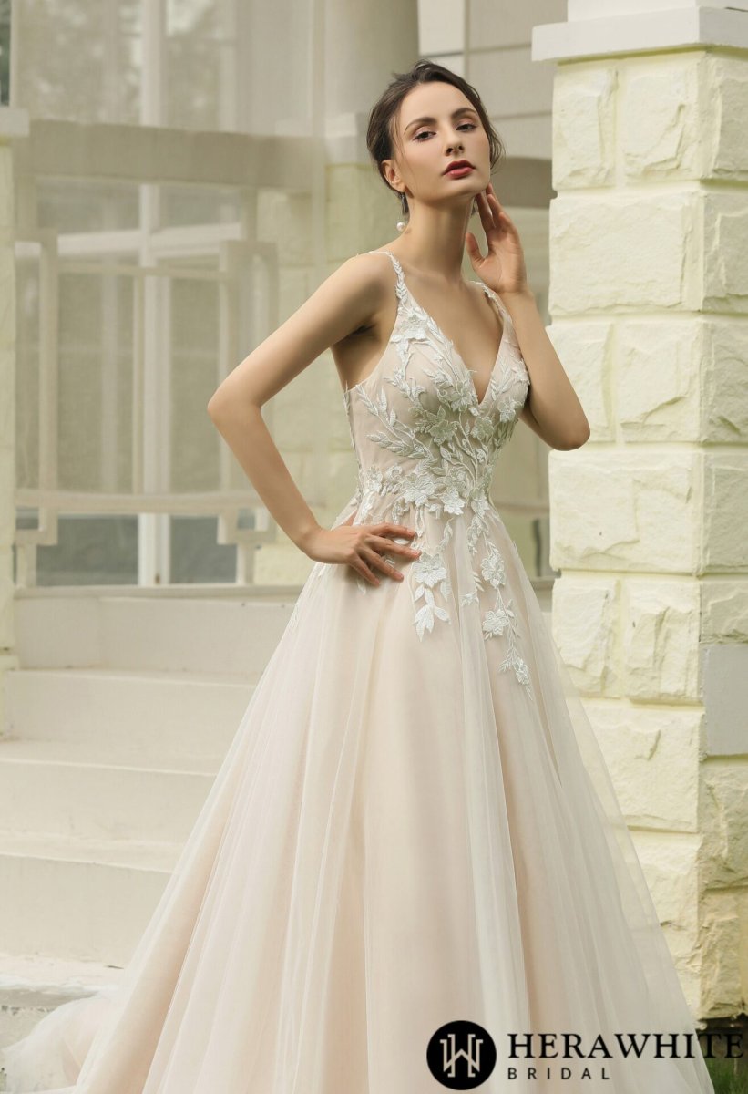 Robe de bal princesse avec dentelle florale et paillettes – Image 5