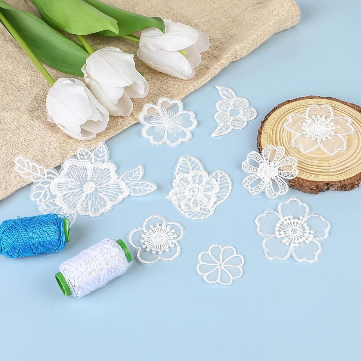 Robe de mariée princesse col en V et manches longues dentelle florale – Image 6