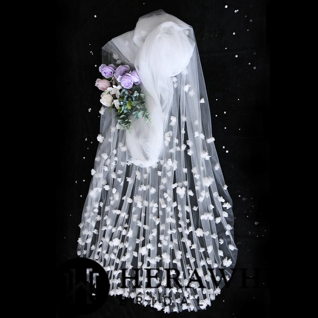 Voile de Mariée Longue à Fleurs – Image 8