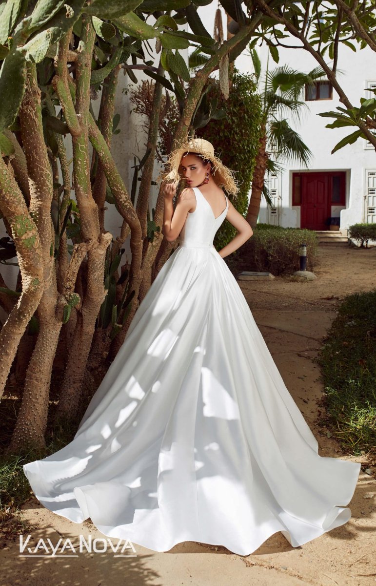Robe De Mariée En Satin Blanche – Image 3