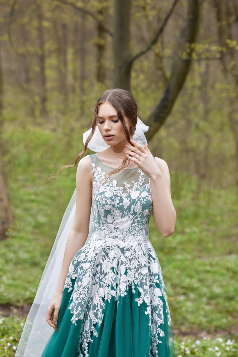 Robe De Mariée Blanche Et Verte – Image 4