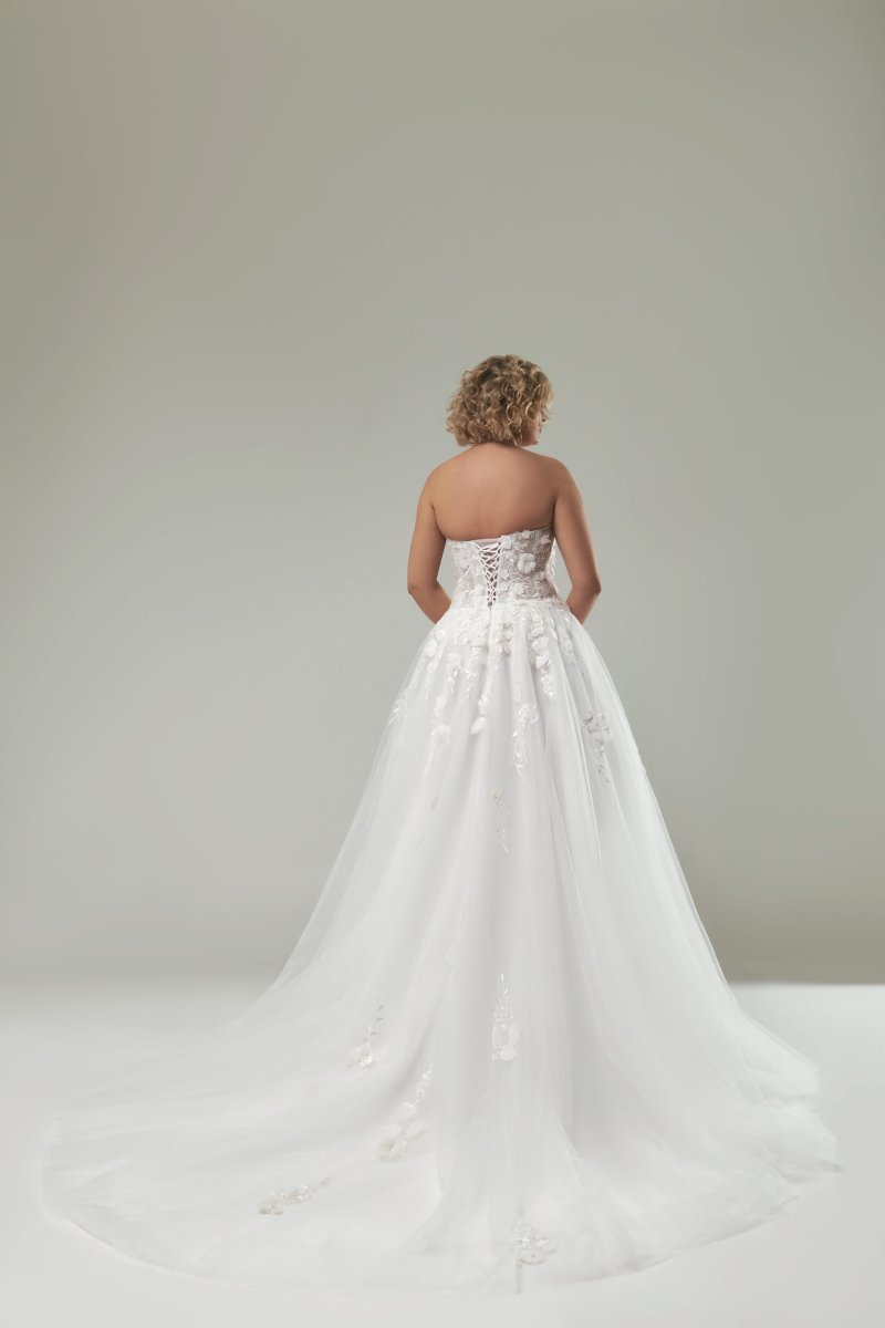 Robe De Mariée Femme Ronde Bustier – Image 3