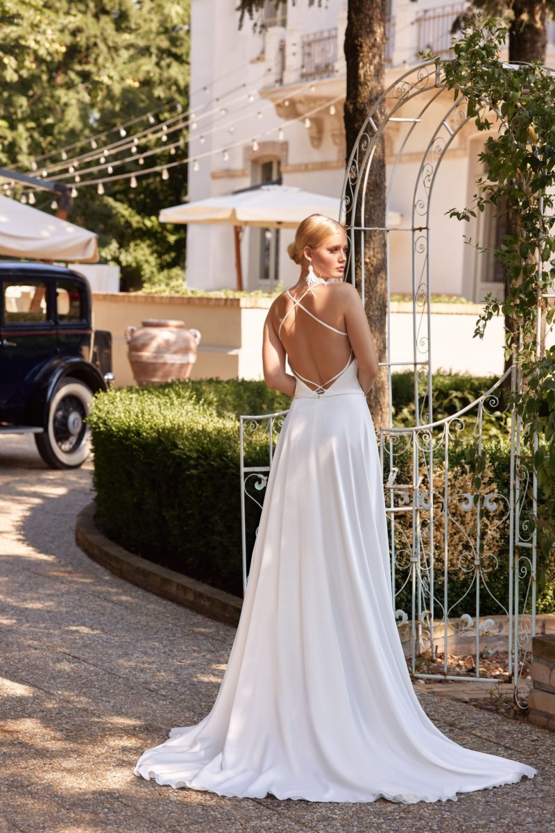Robe De Mariée Très Simple – Image 3