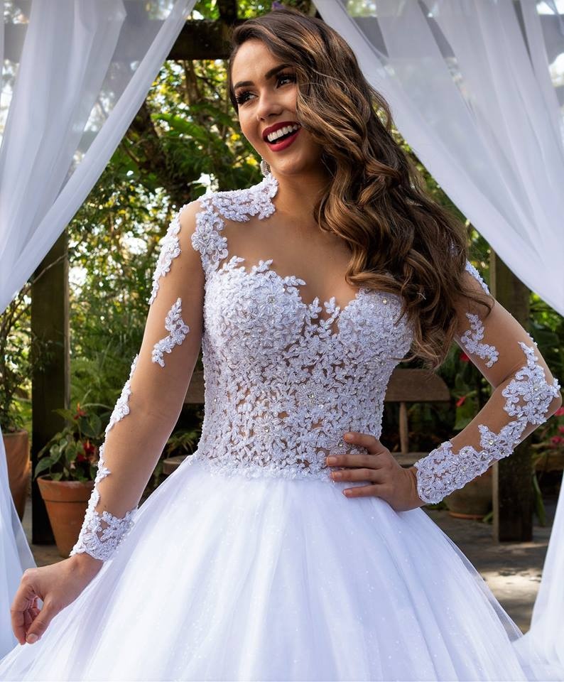 Robe De Mariée Avec Traine – Image 4