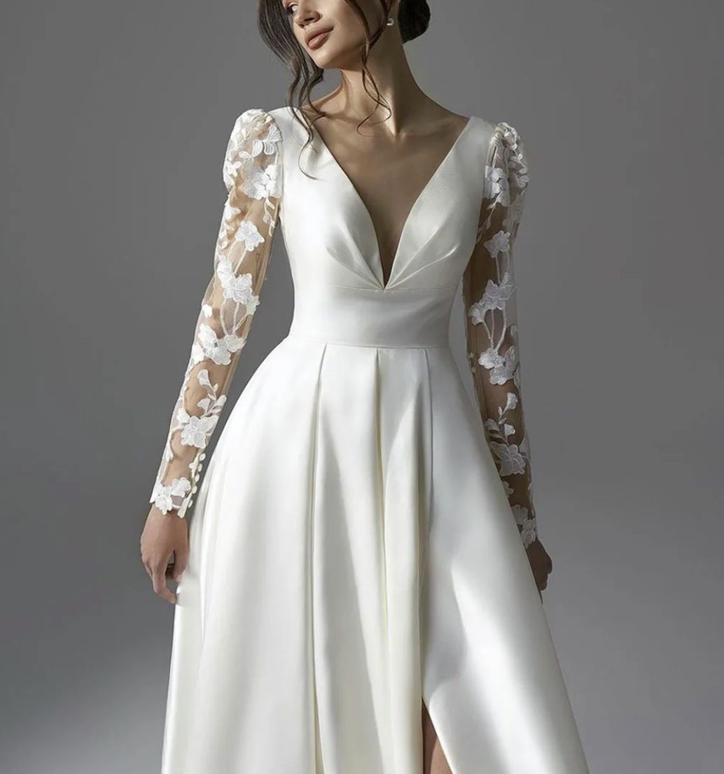 Robe De Mariée Fendue Avec Col V En Satin – Image 4