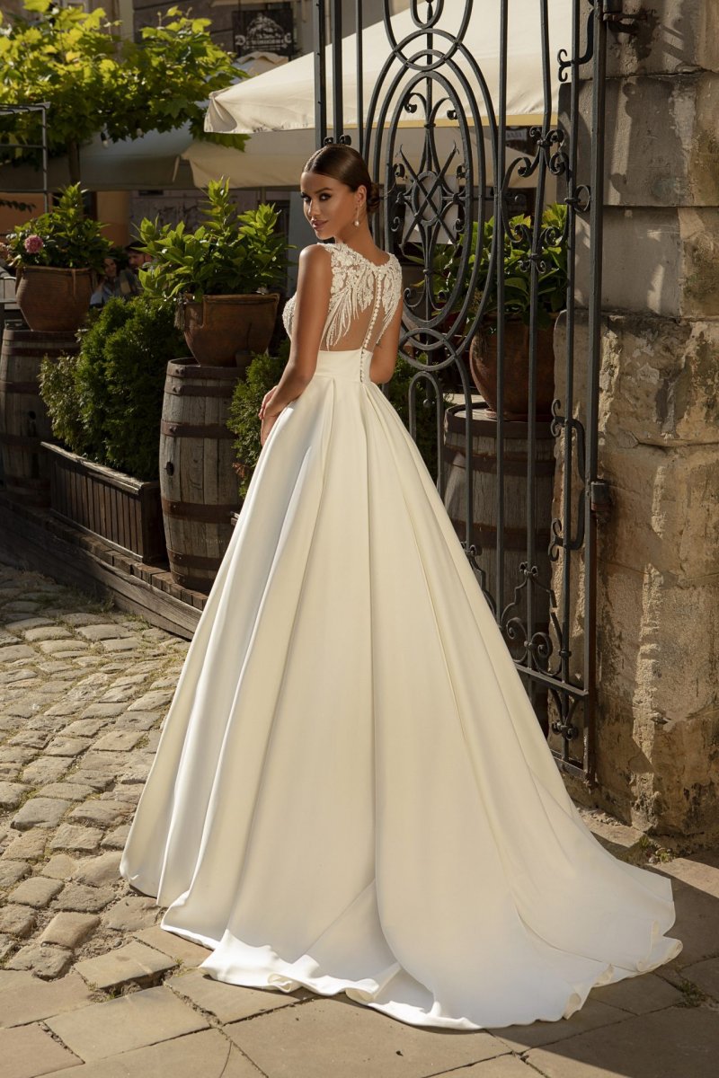 Robe De Mariée Pour Petite Poitrine – Image 3