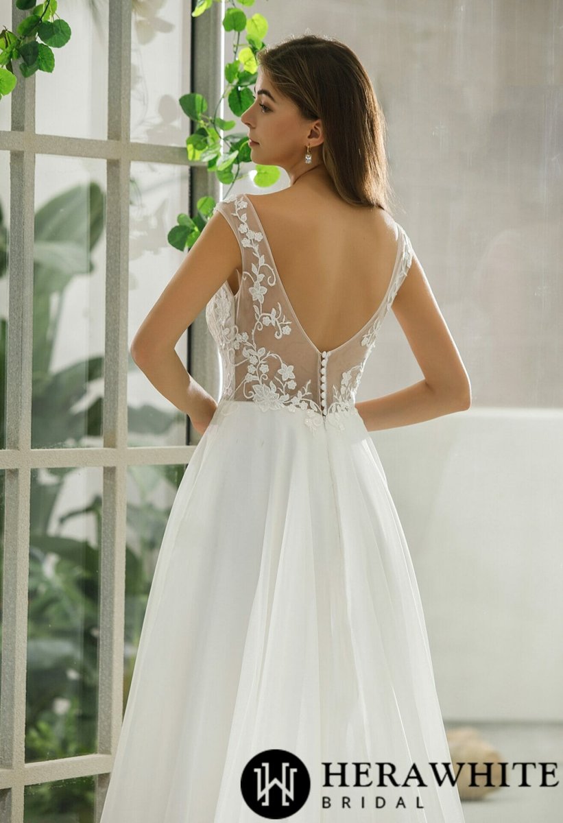 Robe de mariée sans manches en organza et dentelle à effet d’illusion – Image 7