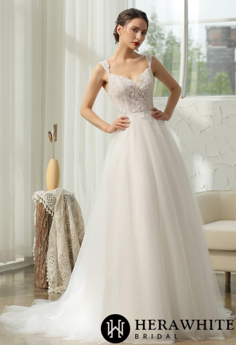 Robe De Mariée Fines Bretelles Et Dentelle Florale – Image 5