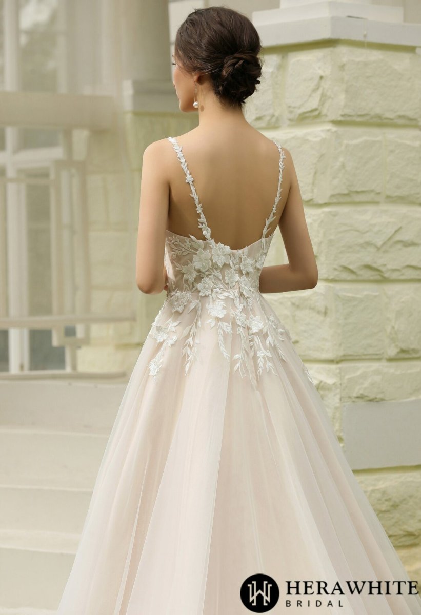 Robe de bal princesse avec dentelle florale et paillettes – Image 7