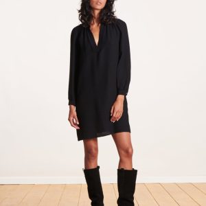 Robe courte et droite noire