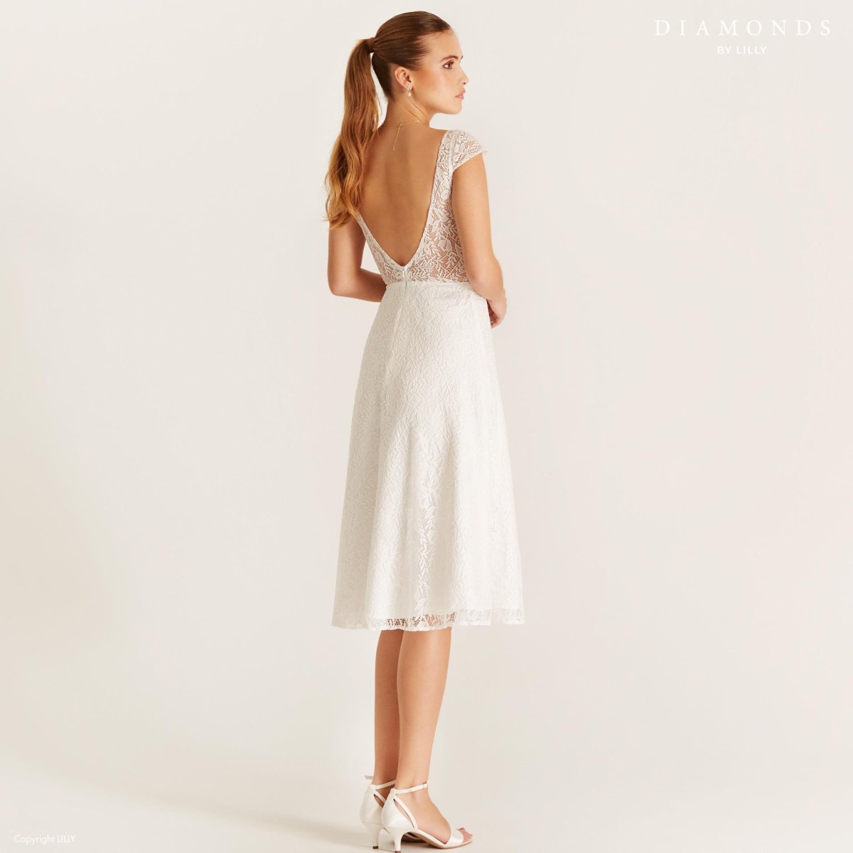 Robe De Mariée Champêtre Courte – Image 3