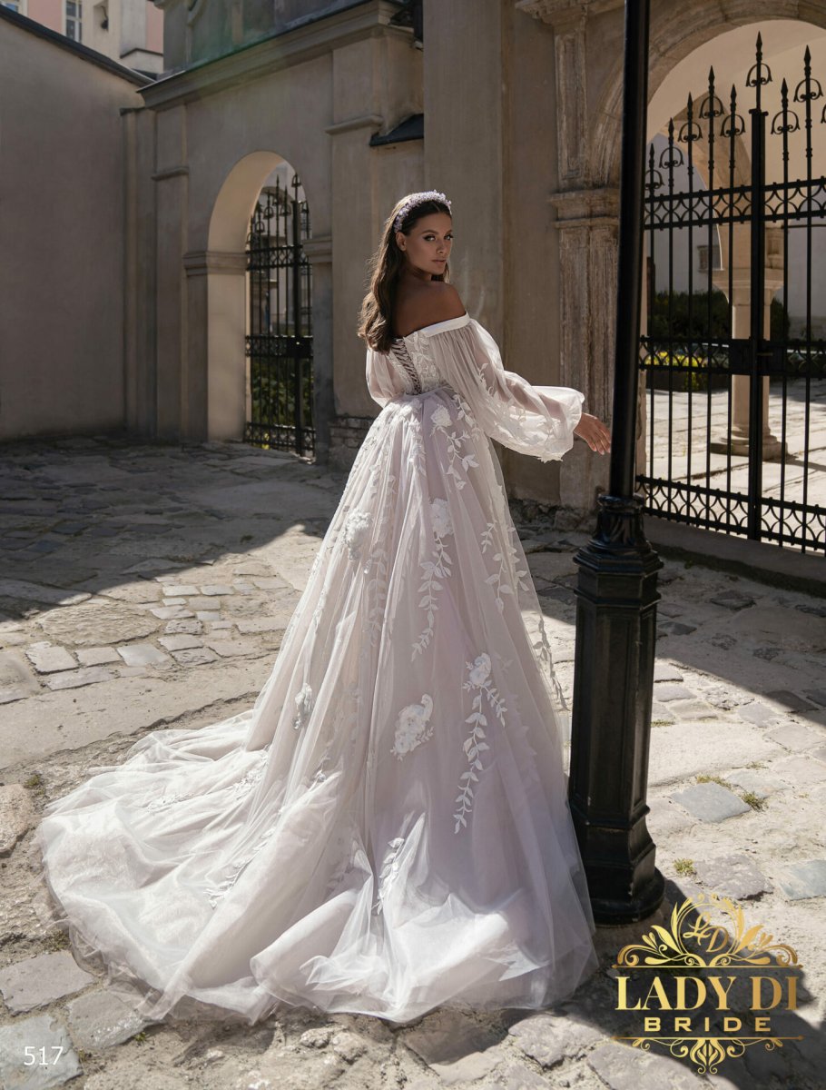 Robe De Mariée Fourreau A Traîne Détachable – Image 5