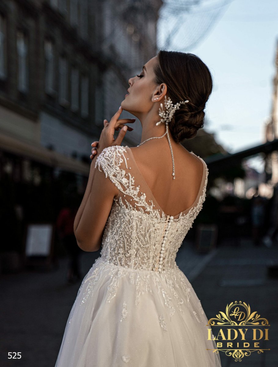 Robe De Mariée A Paillette Et Dentelle Florale – Image 5